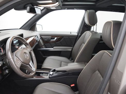 Used 2014 Mercedes-Benz GLK 250 BlueTEC 4MATIC image 10