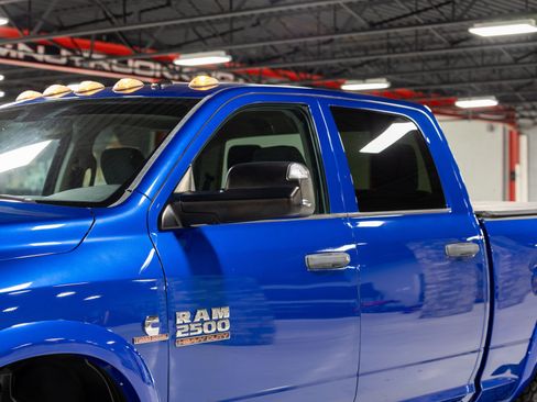 Used 2015 RAM 2500 Tradesman w/ Chrome Appearance Group AWD/4WD image 35