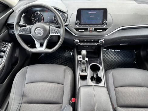 Used 2021 Nissan Altima 2.5 SV FWD image 12