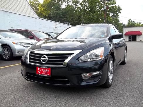 Used 2014 Nissan Altima 2.5 SV FWD image 1