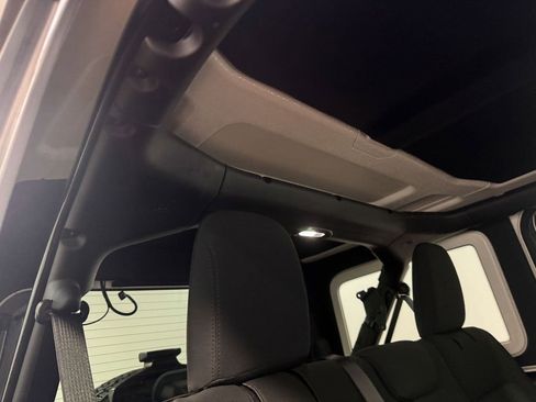 Used 2019 Jeep Wrangler Unlimited Rubicon image 68