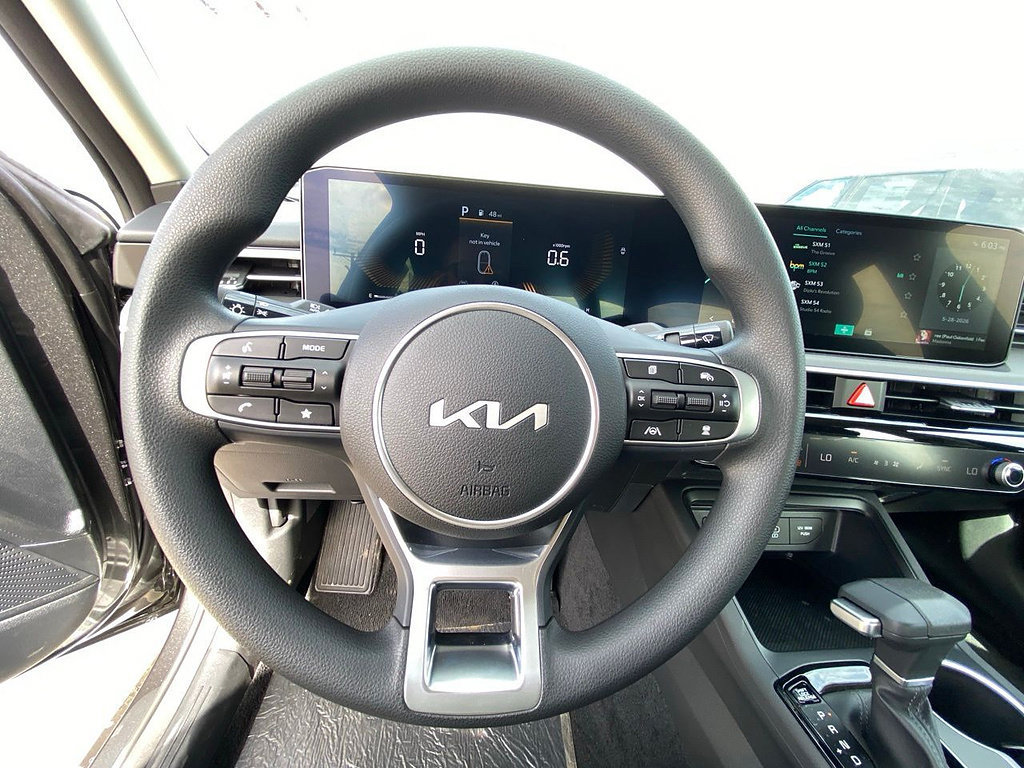 New 2026 Kia K5 LXS FWD image 17