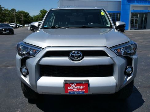 Used 2015 Toyota 4Runner SR5 Premium w/ Four Season Floor Mat Package AWD/4WD image 10