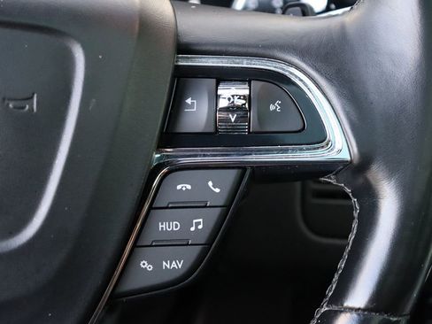 Used 2019 Lincoln Navigator L Reserve image 16