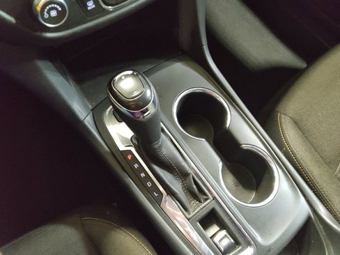 Used 2021 Chevrolet Equinox LT image 26