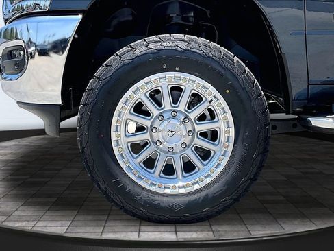 Certified 2025 RAM 2500 Big Horn AWD/4WD image 31