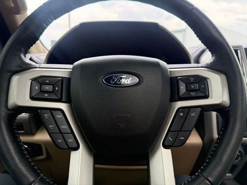 Used 2017 Ford F150 Lariat AWD/4WD image 22