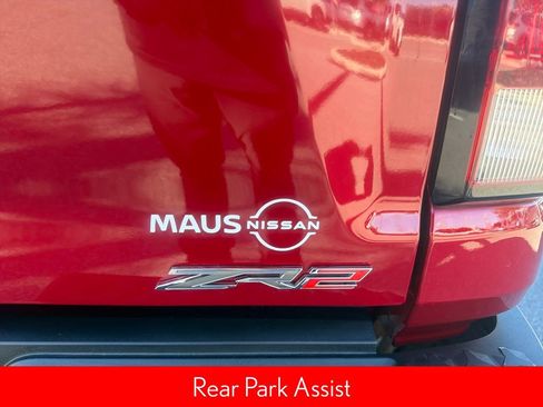 Used 2024 Chevrolet Colorado ZR2 w/ Technology Package image 12