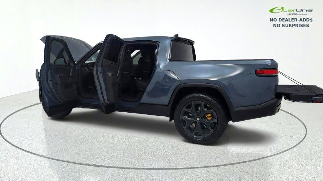 Used 2026 Rivian R1T Premium Tri AWD/4WD image 15