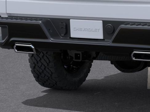 New 2026 Chevrolet Silverado 1500 Custom Trail Boss w/ LPO, Dark Essentials Package AWD/4WD image 16