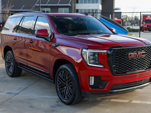 Used 2021 GMC Yukon Denali w/ Denali Premium Package image 20