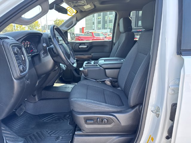 Used 2022 Chevrolet Silverado 1500 RST AWD/4WD image 9