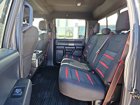 Used 2017 Ford F150 XLT w/ Equipment Group 302A Luxury image 9