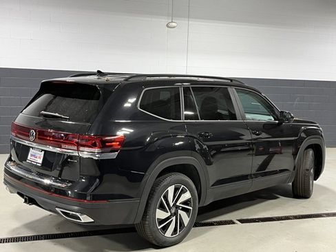 New 2026 Volkswagen Atlas SE image 13