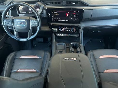 Used 2025 GMC Sierra 2500 AT4 w/ AT4 Premium Plus Package AWD/4WD image 14