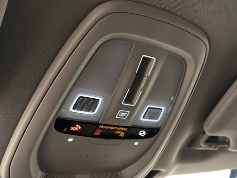 Used 2025 Volvo XC90 B6 Plus image 20