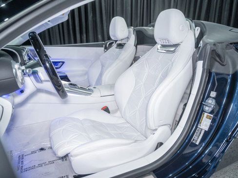 New 2026 Mercedes-Benz Maybach SL 680 image 11