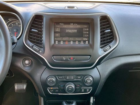 Certified 2020 Jeep Cherokee Latitude Plus image 11