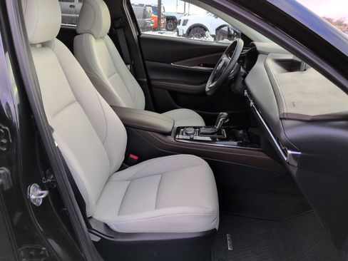 Certified 2025 MAZDA CX-30 AWD 2.5 S w/ Premium Package image 17