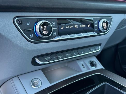 Used 2025 Audi Q5 Prestige image 23