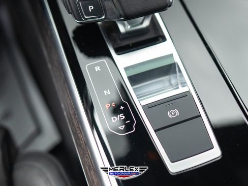 Used 2021 Audi A8 L 3.0T w/ Executive Plus Package image 36
