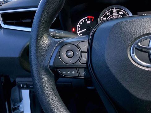 Used 2022 Toyota Corolla LE image 23