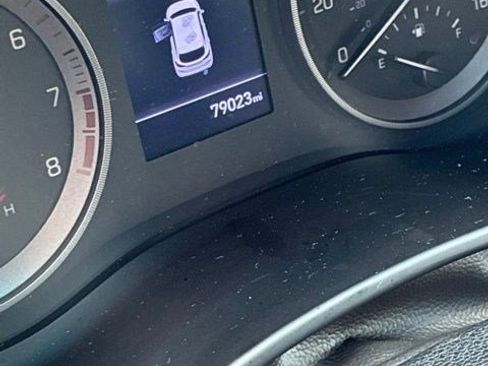 Used 2019 Hyundai Tucson Sport FWD image 14