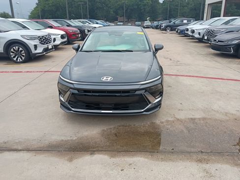 Used 2025 Hyundai Sonata SEL FWD image 5