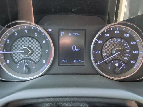 Used 2020 Hyundai Elantra Limited FWD image 18