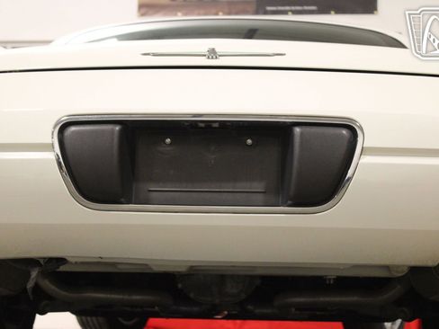 Used 2002 Ford Thunderbird image 30