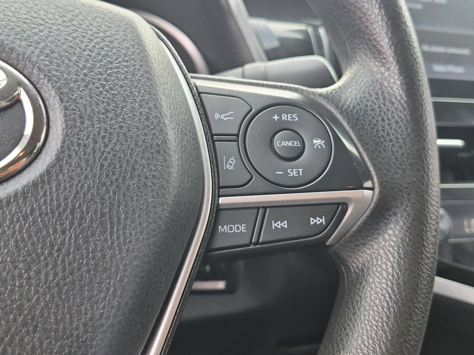 Used 2023 Toyota Camry LE FWD image 23