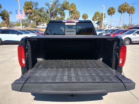 Used 2021 GMC Sierra 1500 Denali w/ Denali Premium Package image 11