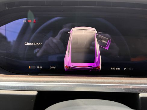 Used 2023 Tesla Model X AWD/4WD image 10