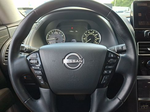 Used 2022 Nissan Armada SV w/ SV Appearance Package AWD/4WD image 18