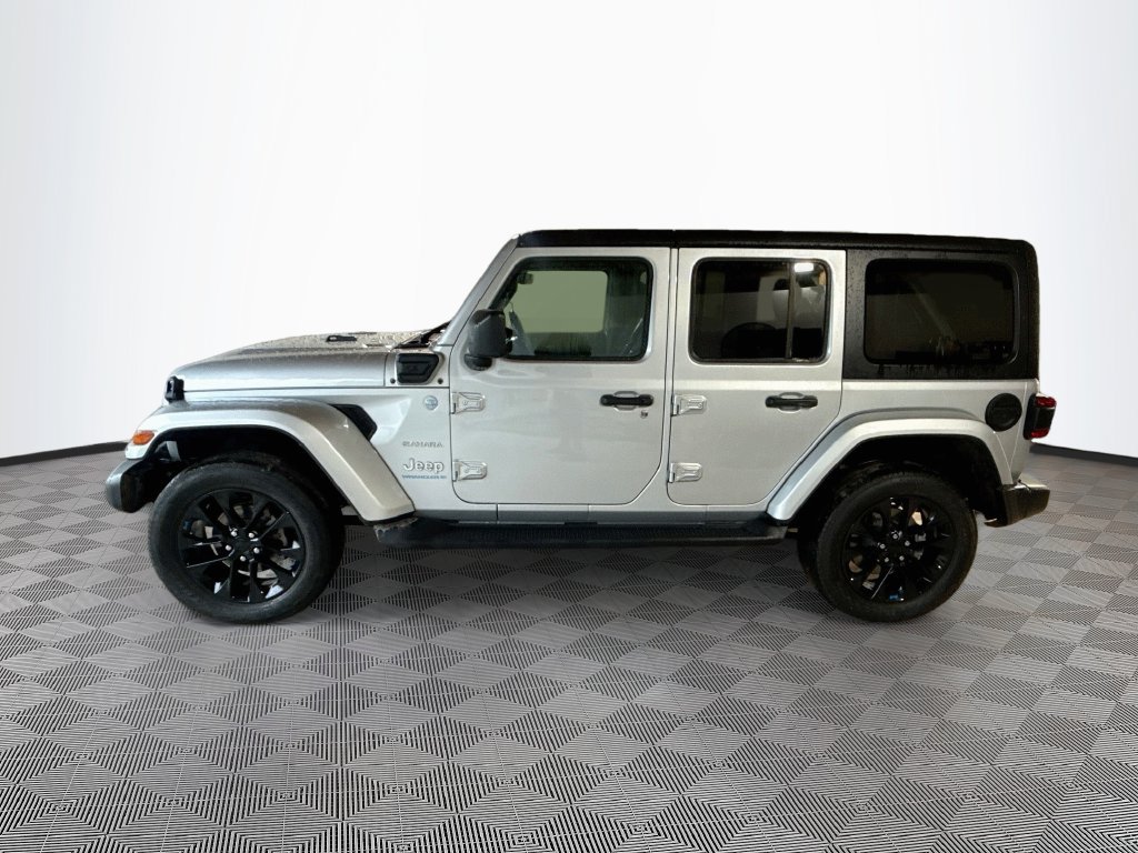 Certified 2023 Jeep Wrangler Unlimited Sahara w/ Cold Weather Group AWD/4WD image 9