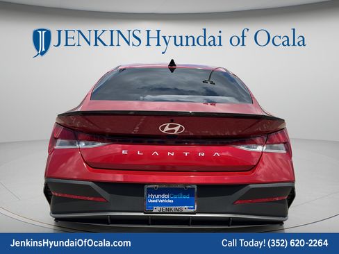 Certified 2025 Hyundai Elantra Sport FWD image 4