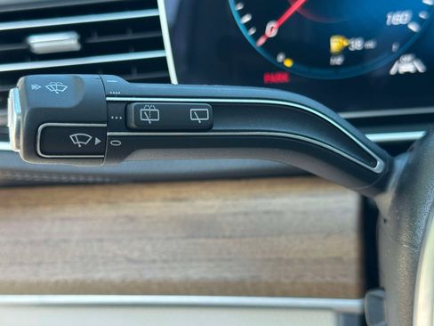 Used 2023 Mercedes-Benz GLS 450 4MATIC image 19