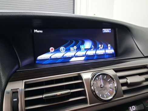 Used 2014 Lexus LS 460 w/ Comfort Package image 23