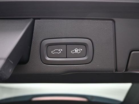 Used 2023 Volvo XC60 B5 Plus w/ Climate Package AWD/4WD image 28