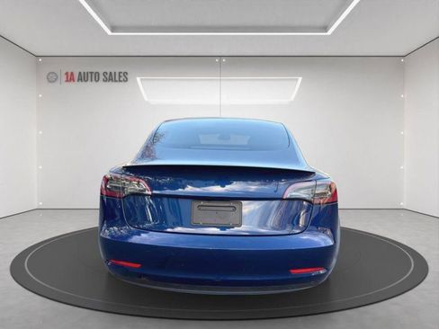 Used 2023 Tesla Model 3 Performance image 4