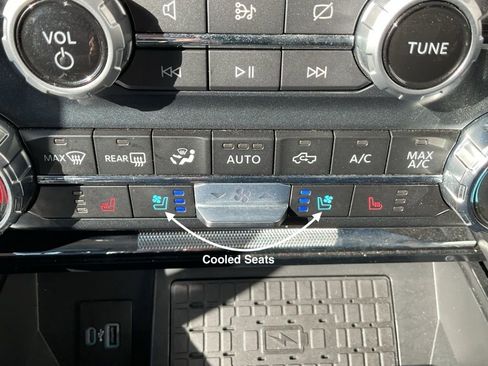 Used 2023 Ford F150 Lariat w/ Equipment Group 502A High image 17