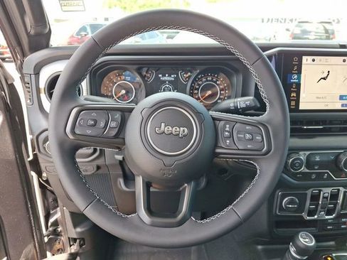 New 2025 Jeep Gladiator Sport image 30