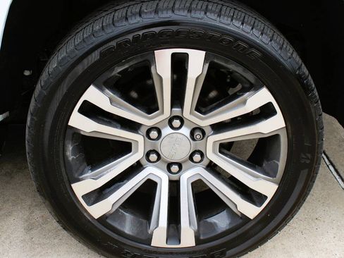 Used 2017 GMC Yukon XL Denali w/ Open Road Package RWD image 15