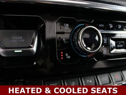Used 2024 GMC Sierra 2500 Denali w/ Denali Reserve Package AWD/4WD image 5