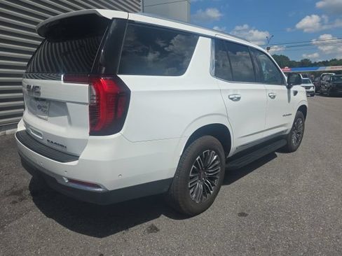 Used 2026 GMC Yukon Elevation w/ Elevation Premium Package AWD/4WD image 9