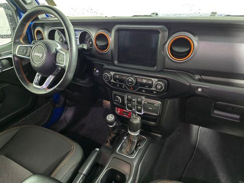Used 2022 Jeep Gladiator Mojave image 11