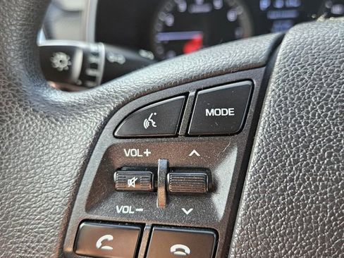Used 2019 Hyundai Tucson Value AWD/4WD image 11