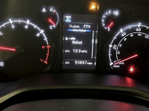 Used 2021 Toyota 4Runner SR5 Premium AWD/4WD image 21