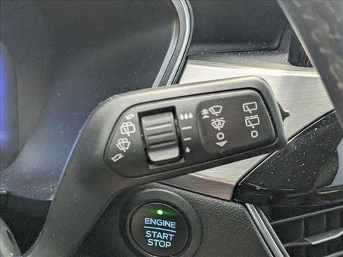 Used 2022 Ford Escape Titanium w/ Class II Trailer Tow Package image 7