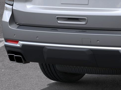 New 2026 Chevrolet Suburban High Country image 16